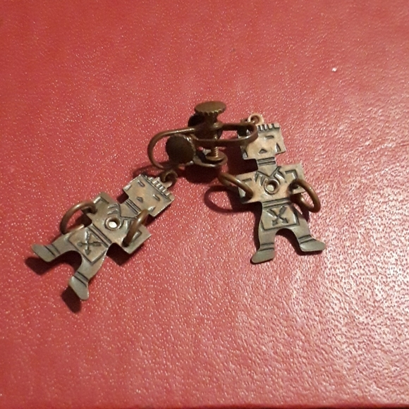 Earrings - Picture 2 of 4